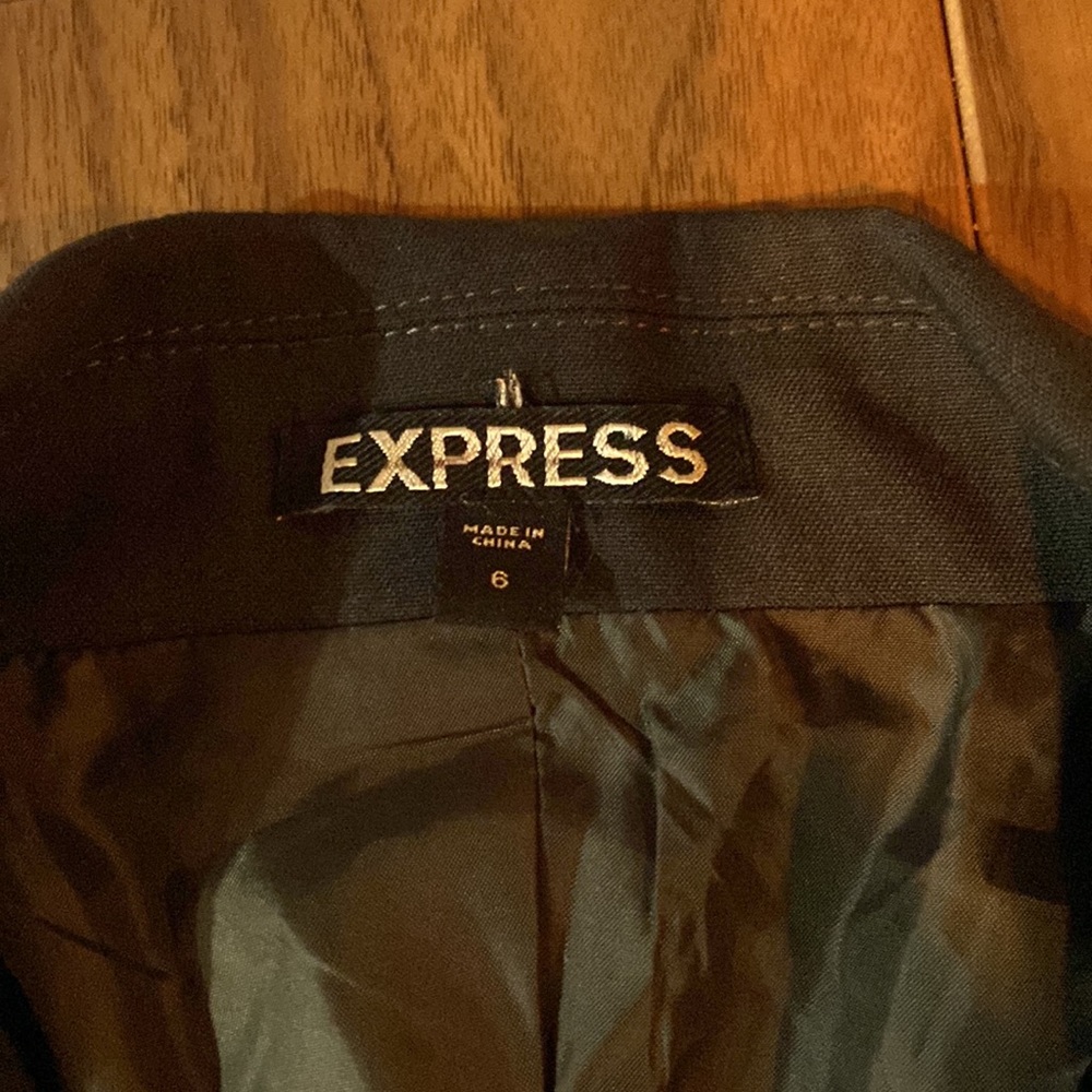 Express Blazer - Picture 2 of 4